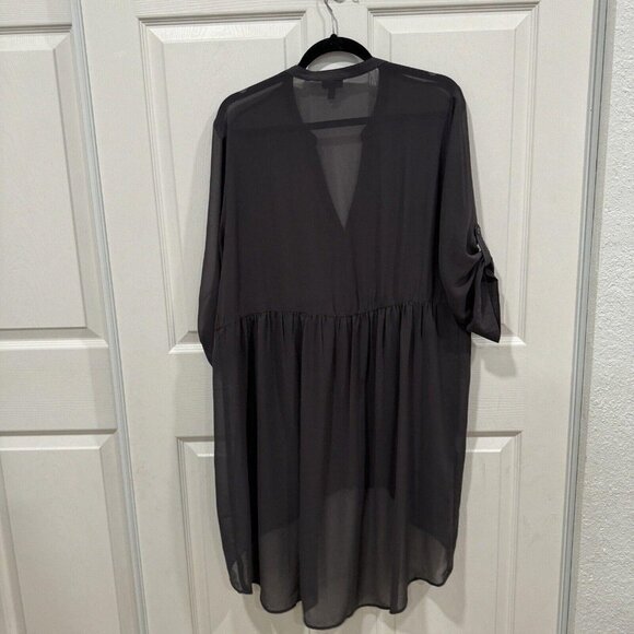 Women’s Torrid Gray Blouse Top Size 1 Button Up - Picture 7 of 7